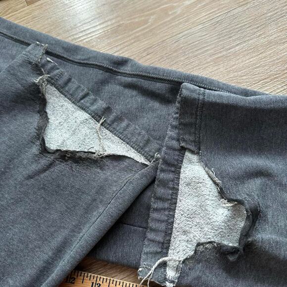 Gray Nike Sweat pants swoosh logo size L thrashed out loose fit - Picture 7 of 7